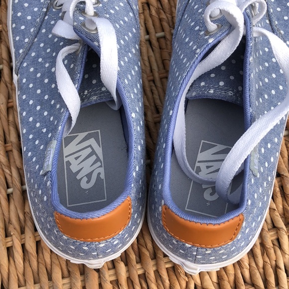 Vans Polkadots Shoes! - Picture 5 of 12